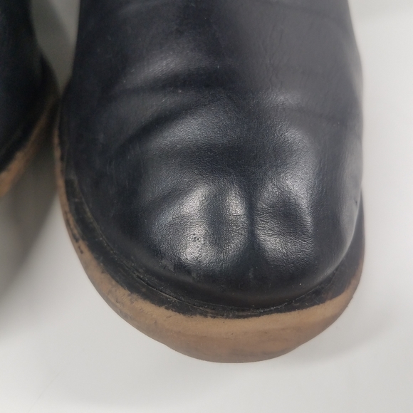 Two Lips Black Knee High Heeled Boots - Picture 7 of 13